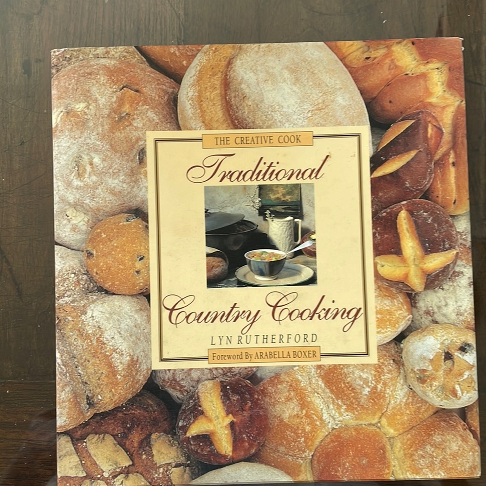 Traditional Country Cooking by Lyn Rutherford